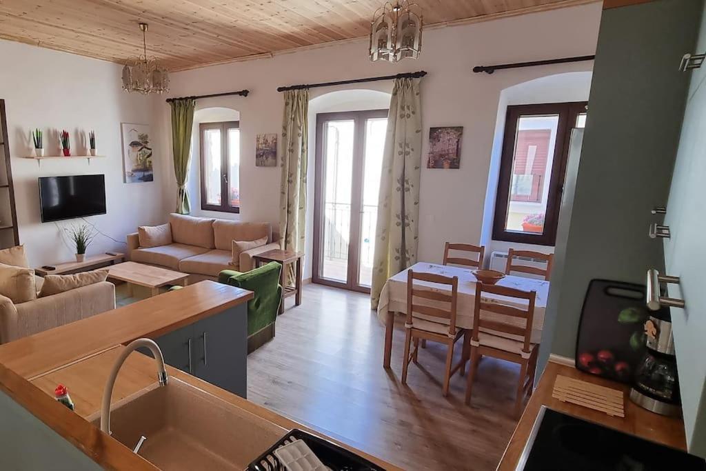 Gs Home Gíthio Kültér fotó